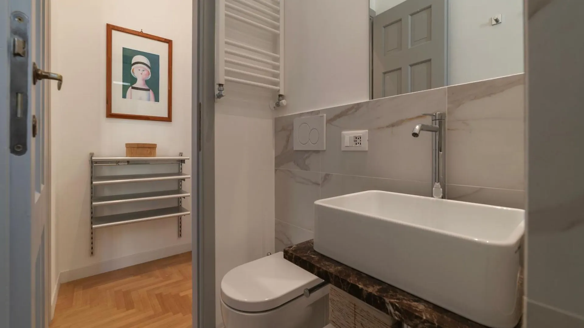 Castel Sant'Angelo Elegant Chic Apartment Rome Italy